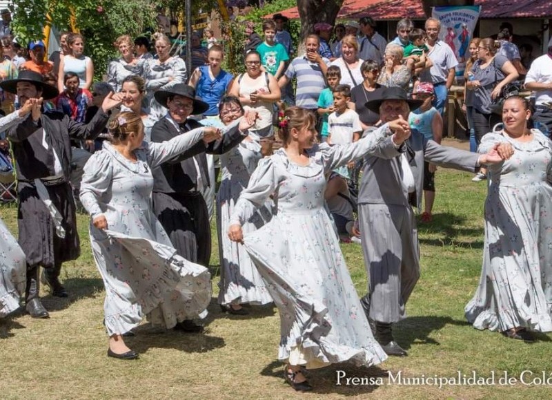 Col N Anunciaron Los Festejos Por El D A De La Tradici N Y El D A De